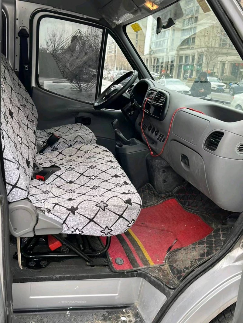 徐州21年福特全顺5