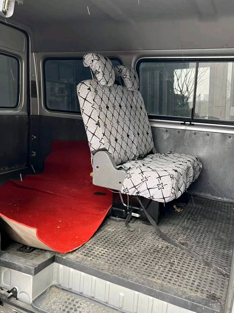 徐州21年福特全顺6