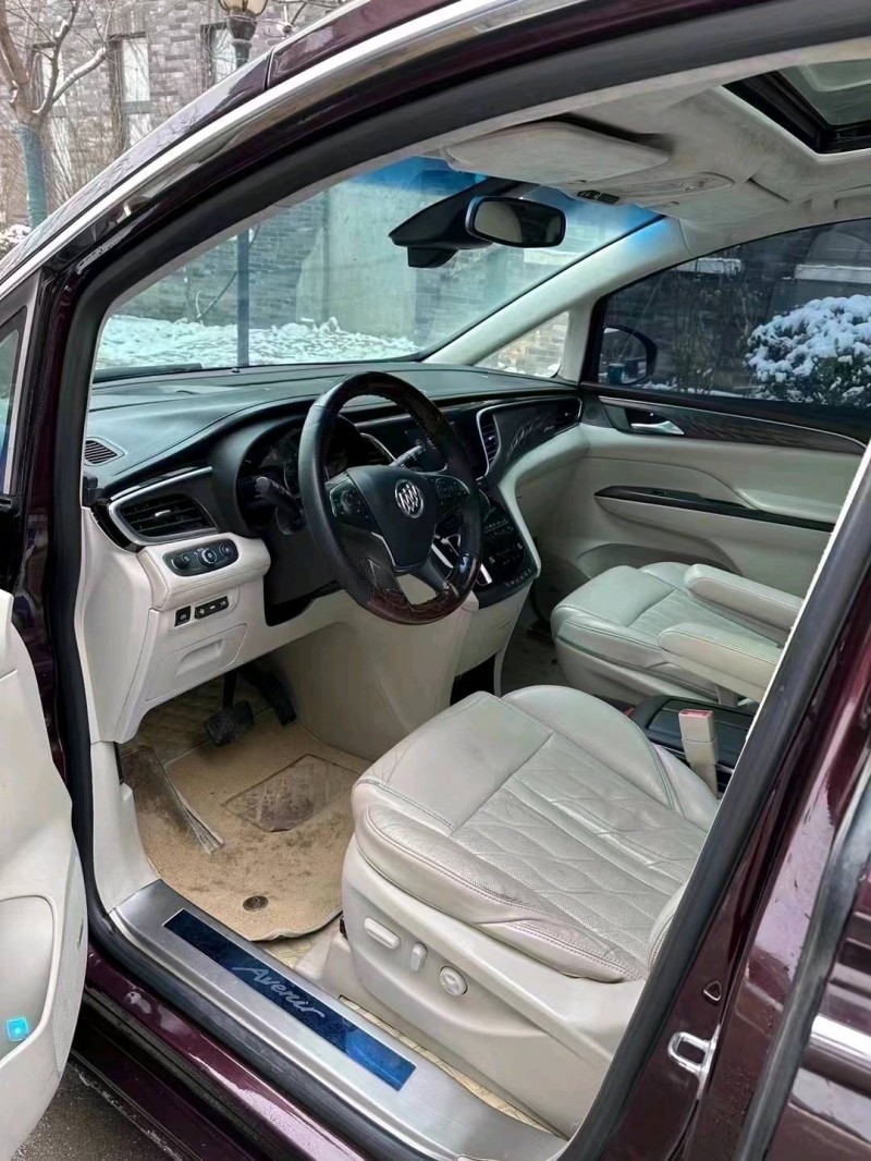 东营16年别克艾维亚4