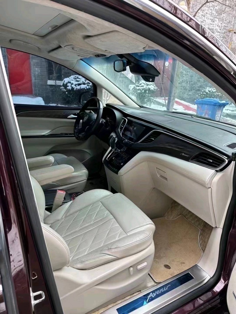 东营16年别克艾维亚6