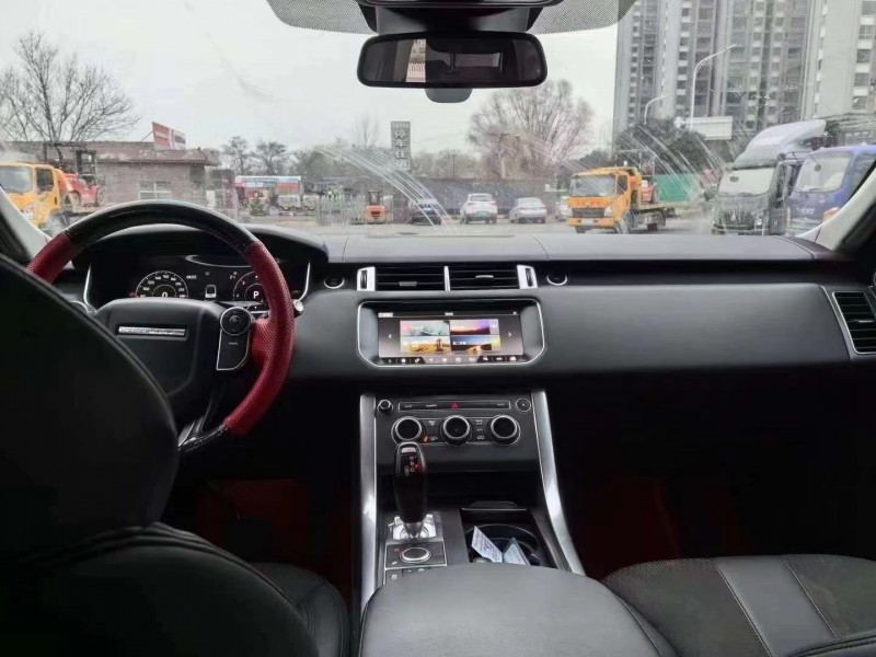 青岛18年路虎揽胜运动5