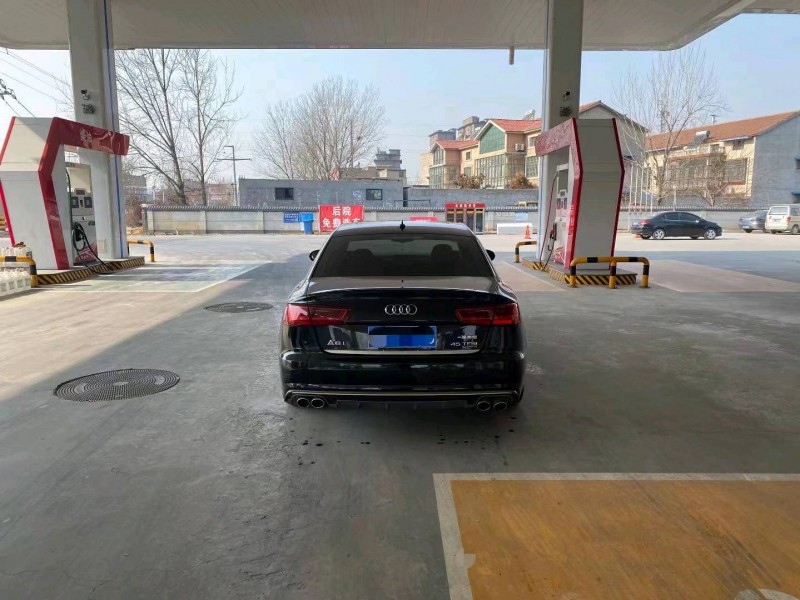 鄭州17年奧迪A6L6