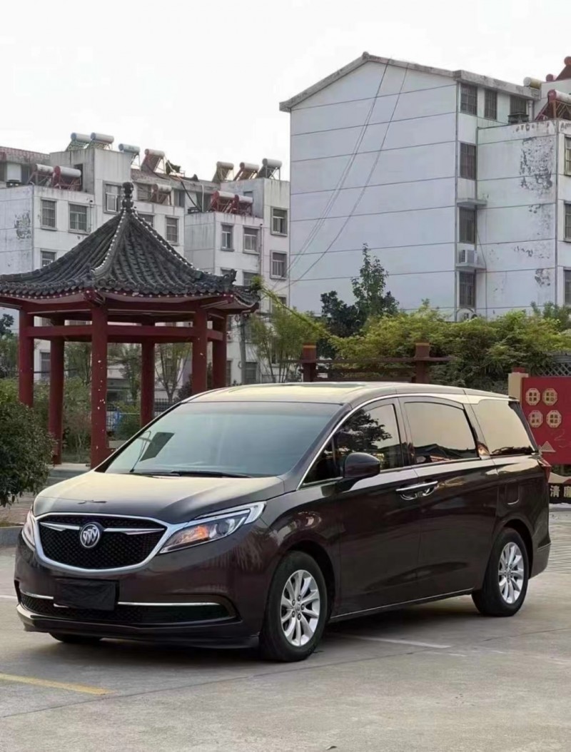 济南18年别克GL82