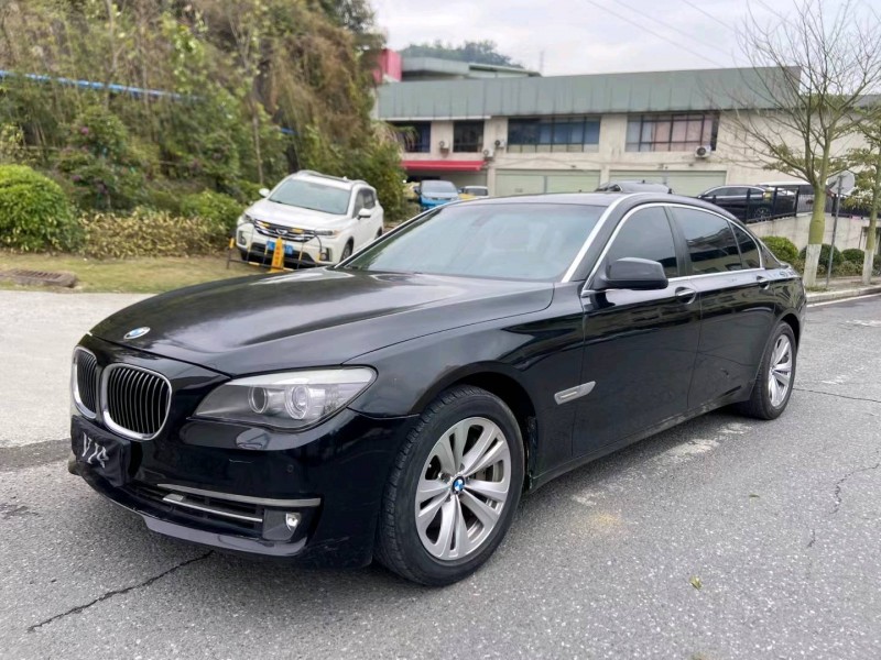 广州11年宝马7系2
