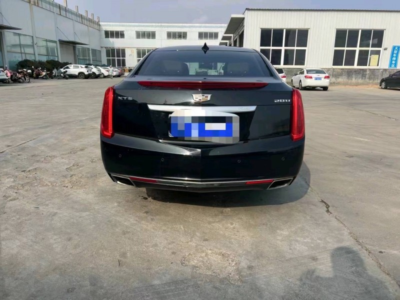 枣庄17年凯迪拉克XTS4
