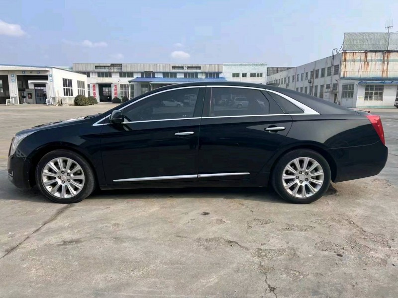 枣庄17年凯迪拉克XTS6