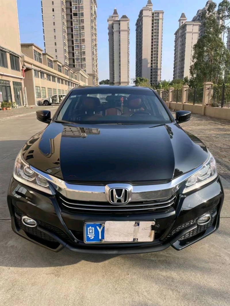 江门18年本田雅阁1