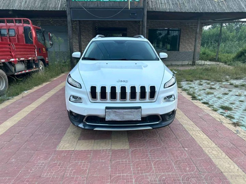 常州17年Jeep自由光1