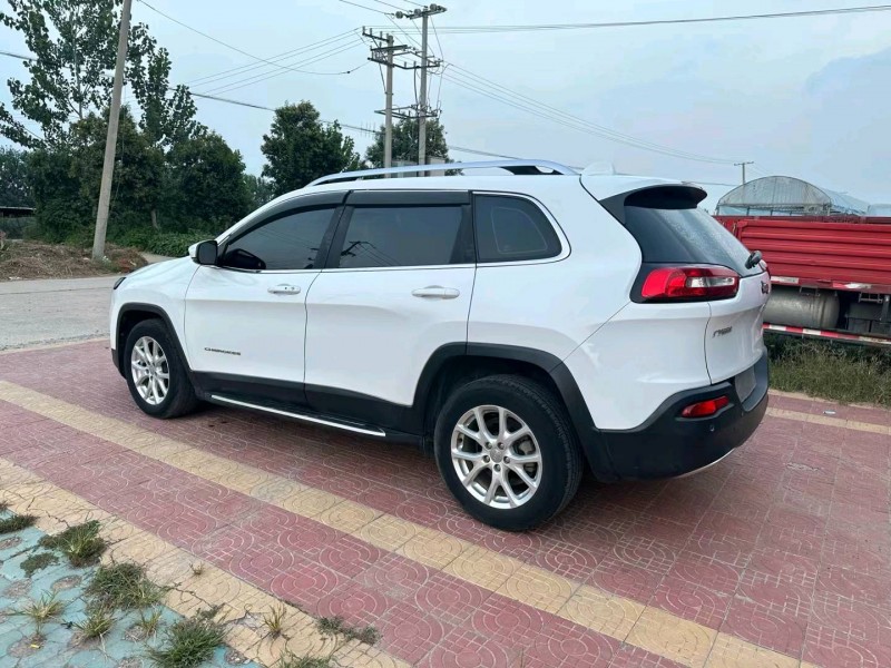 常州17年Jeep自由光3