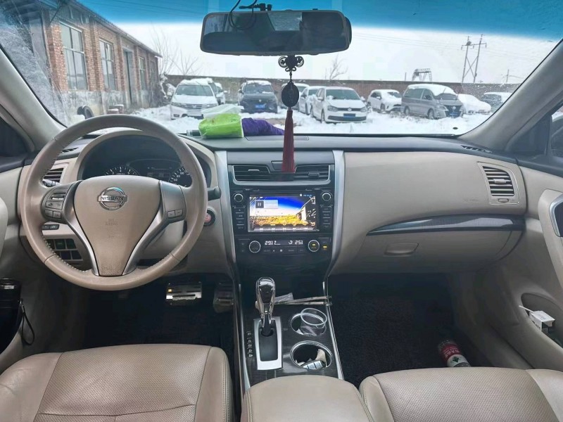 新鄉14年日產天籟3