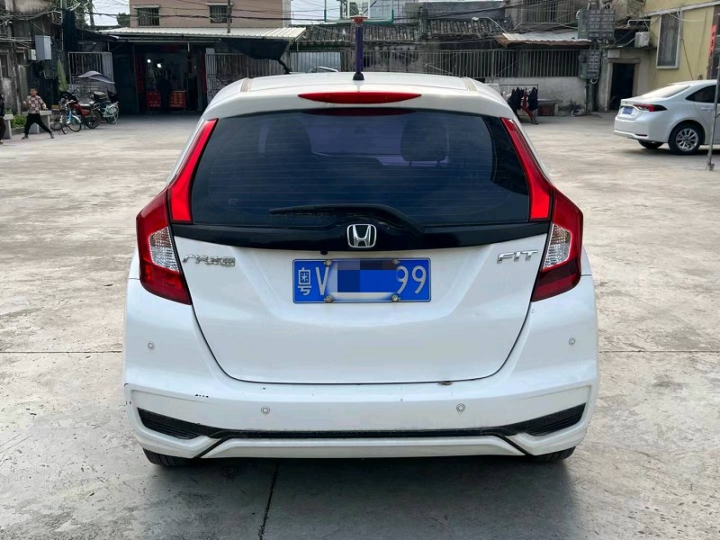 东莞18年本田飞度9