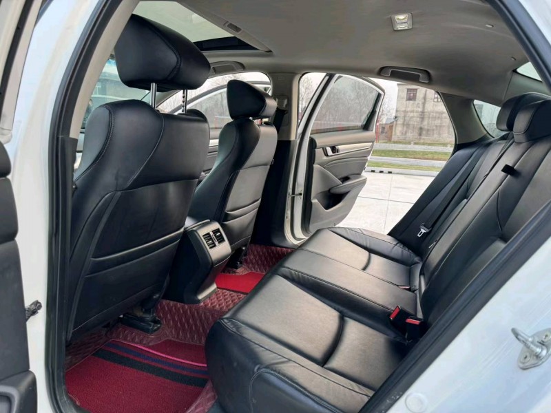 苏州20年本田雅阁7