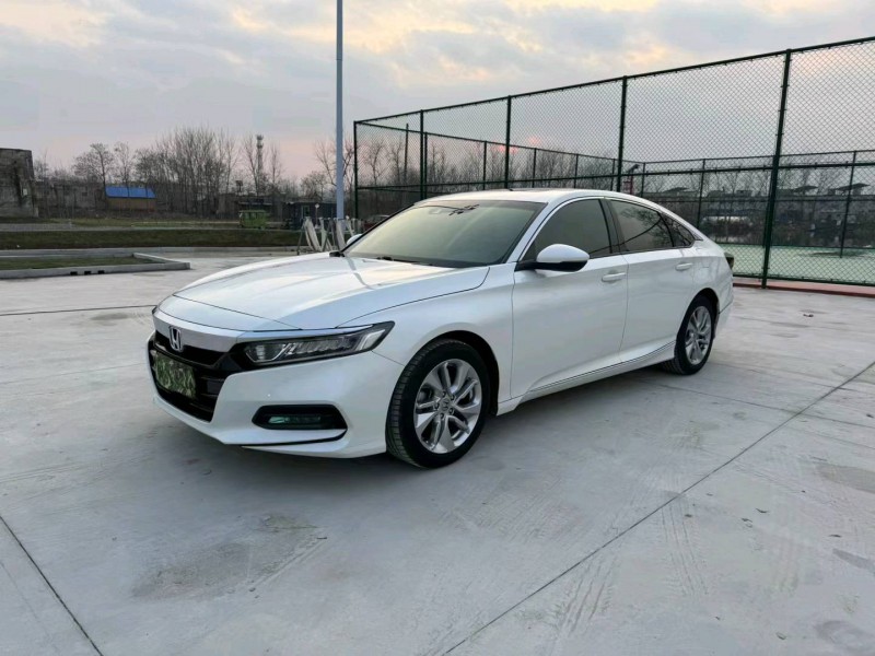 苏州20年本田雅阁9