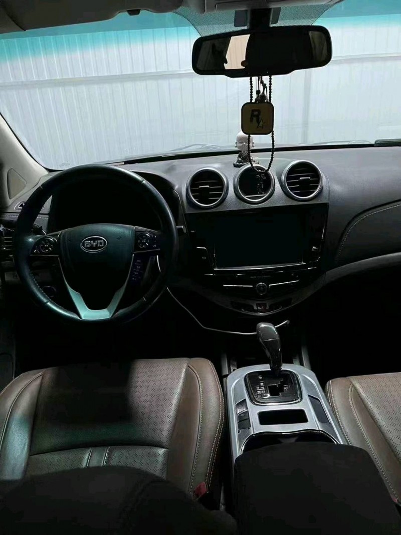 枣庄15年比亚迪S73