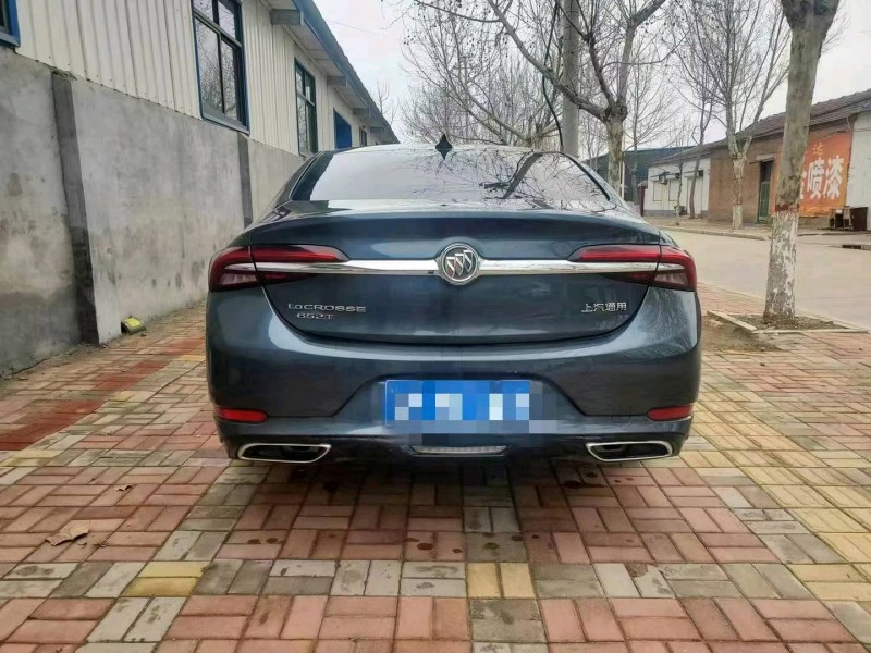 邢台20年别克君越3