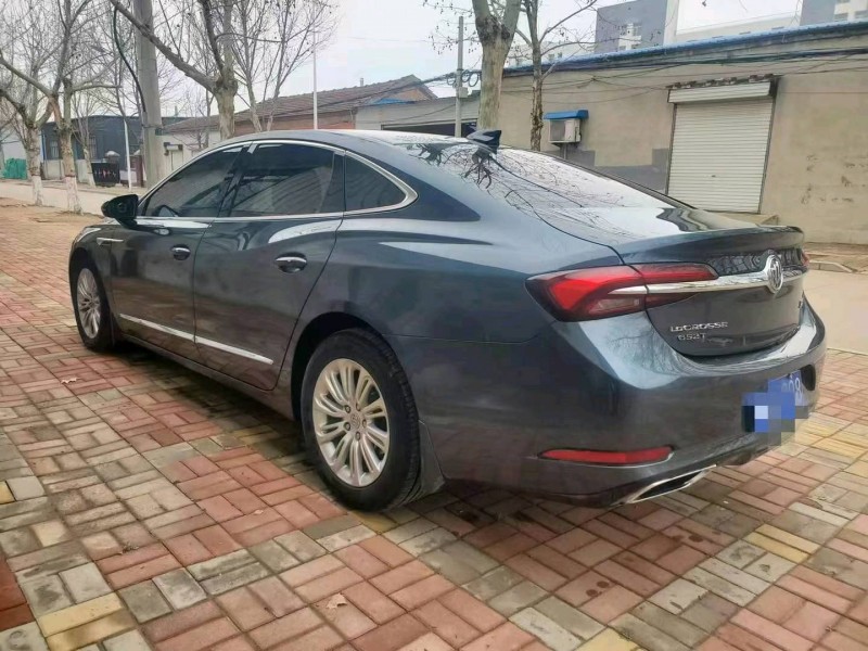 邢台20年别克君越4