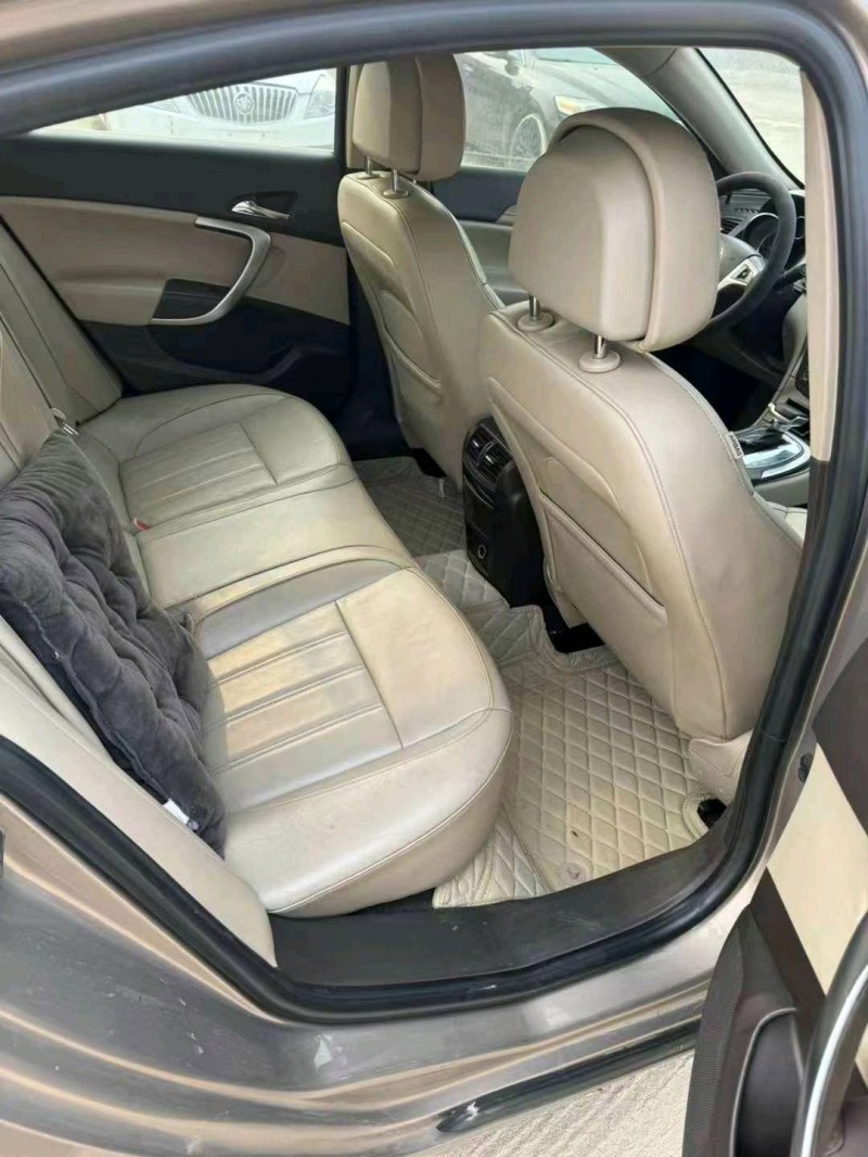 东营13年别克君威7