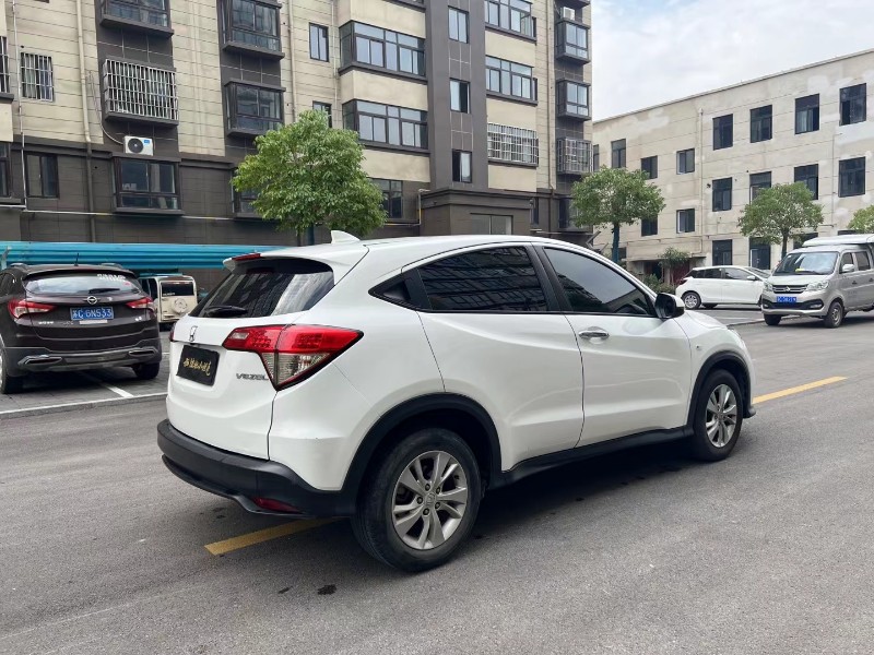 徐州20年本田缤智8