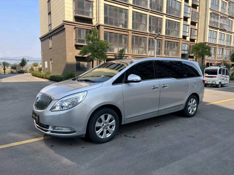 徐州16年别克GL82