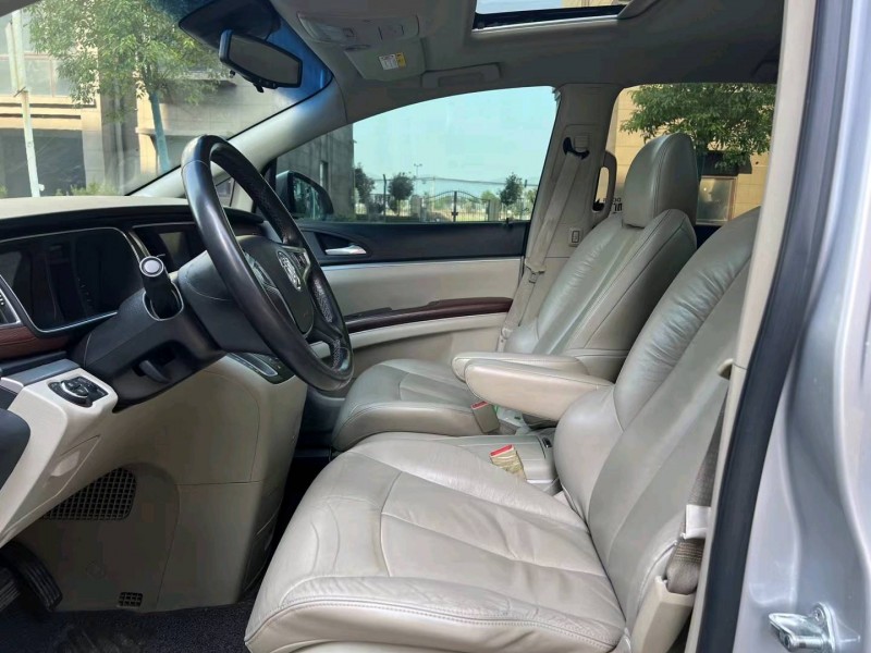 徐州16年别克GL84