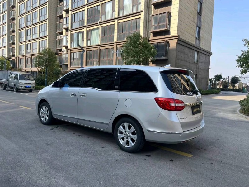 徐州16年别克GL88