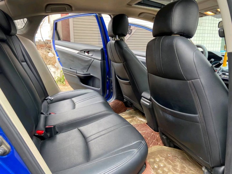 潍坊16年本田思域6