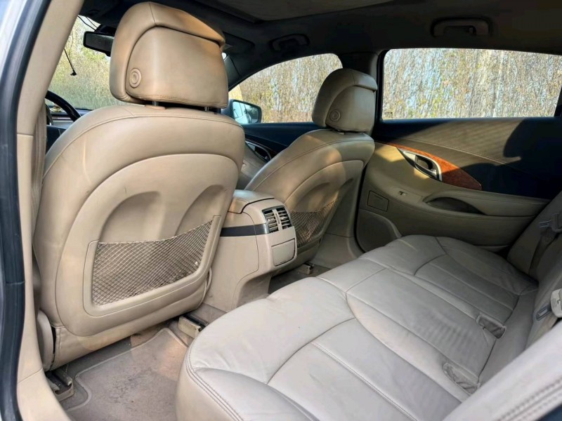 青岛11年别克君越3