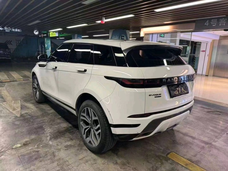 台州19年路虎极光7