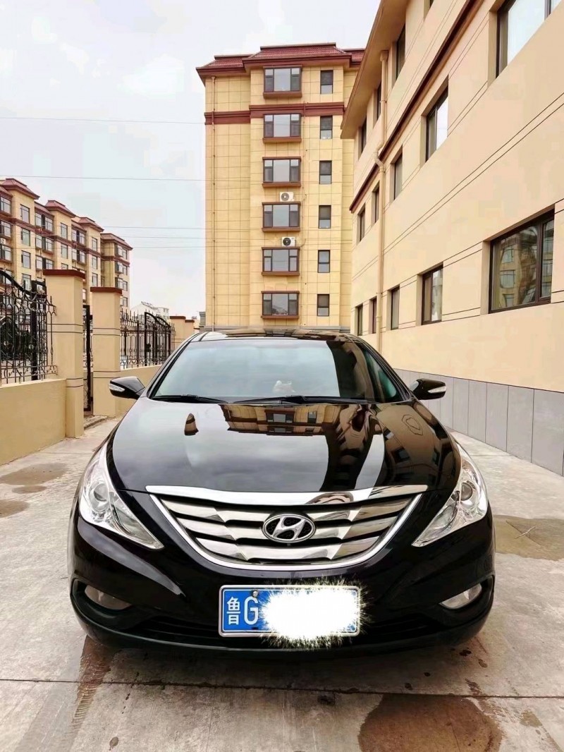 东营13年现代索纳塔八1