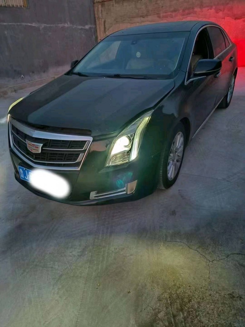 东营15年凯迪拉克XTS1