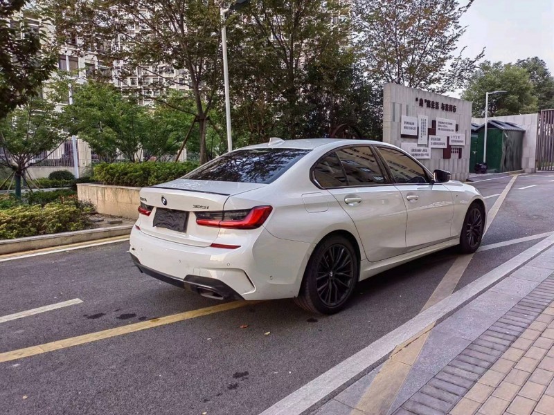 苏州20年宝马3系8