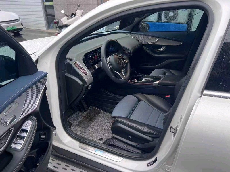 邯郸19年奔驰EQC8