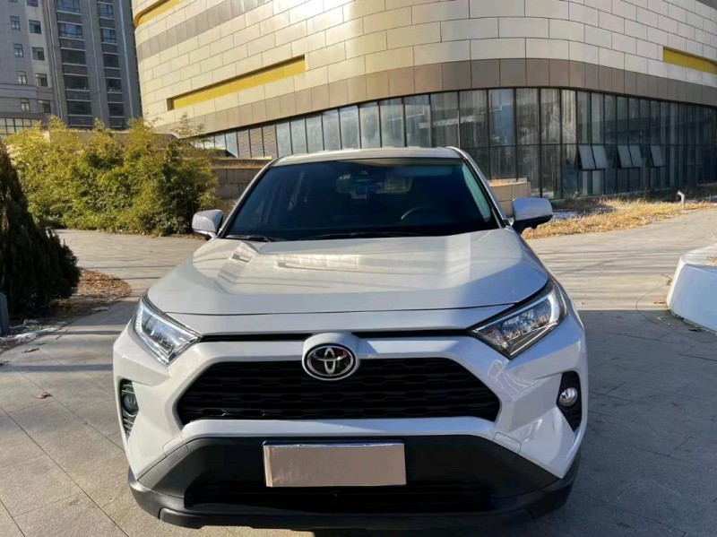 东营21年丰田RAV4荣放1