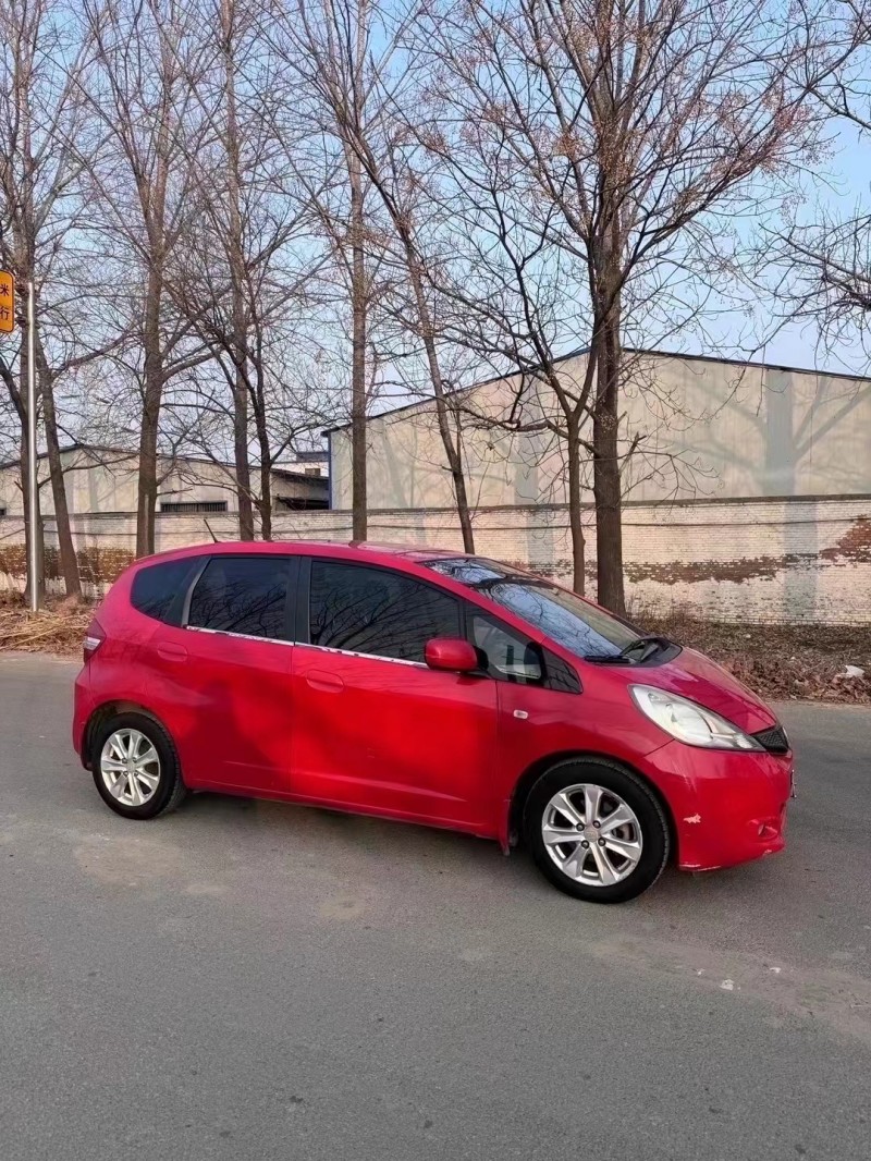 菏泽13年本田飞度2