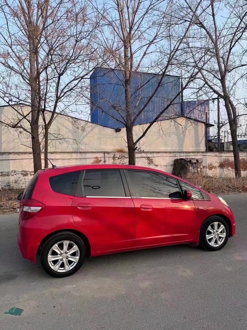 菏泽13年本田飞度8