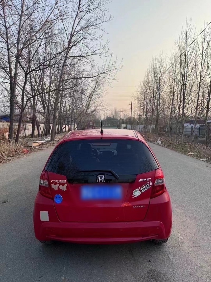 菏泽13年本田飞度9