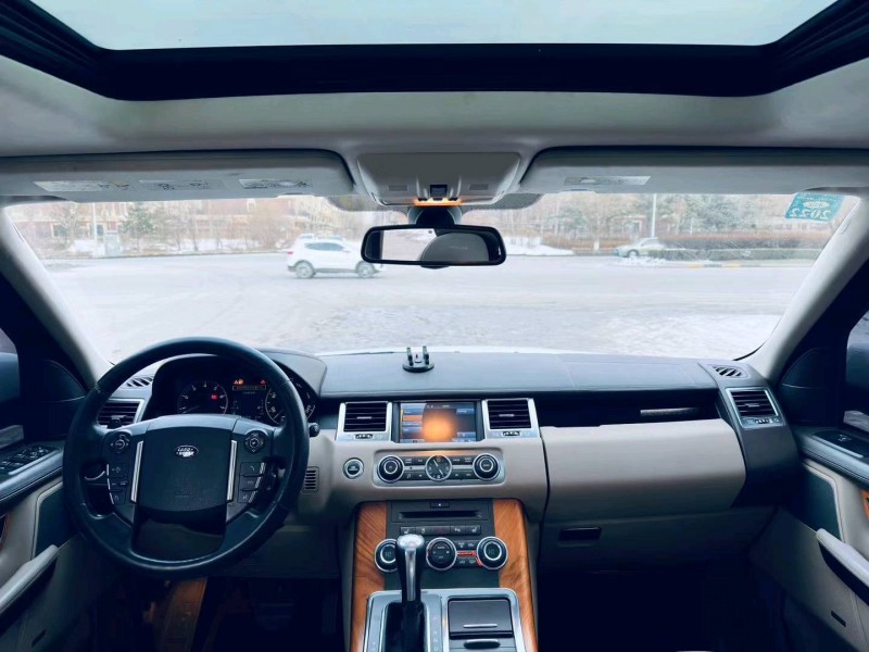 沈阳11年路虎揽胜运动9