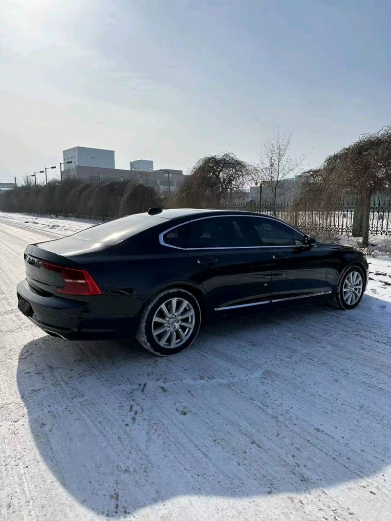 沈阳20年沃尔沃S904