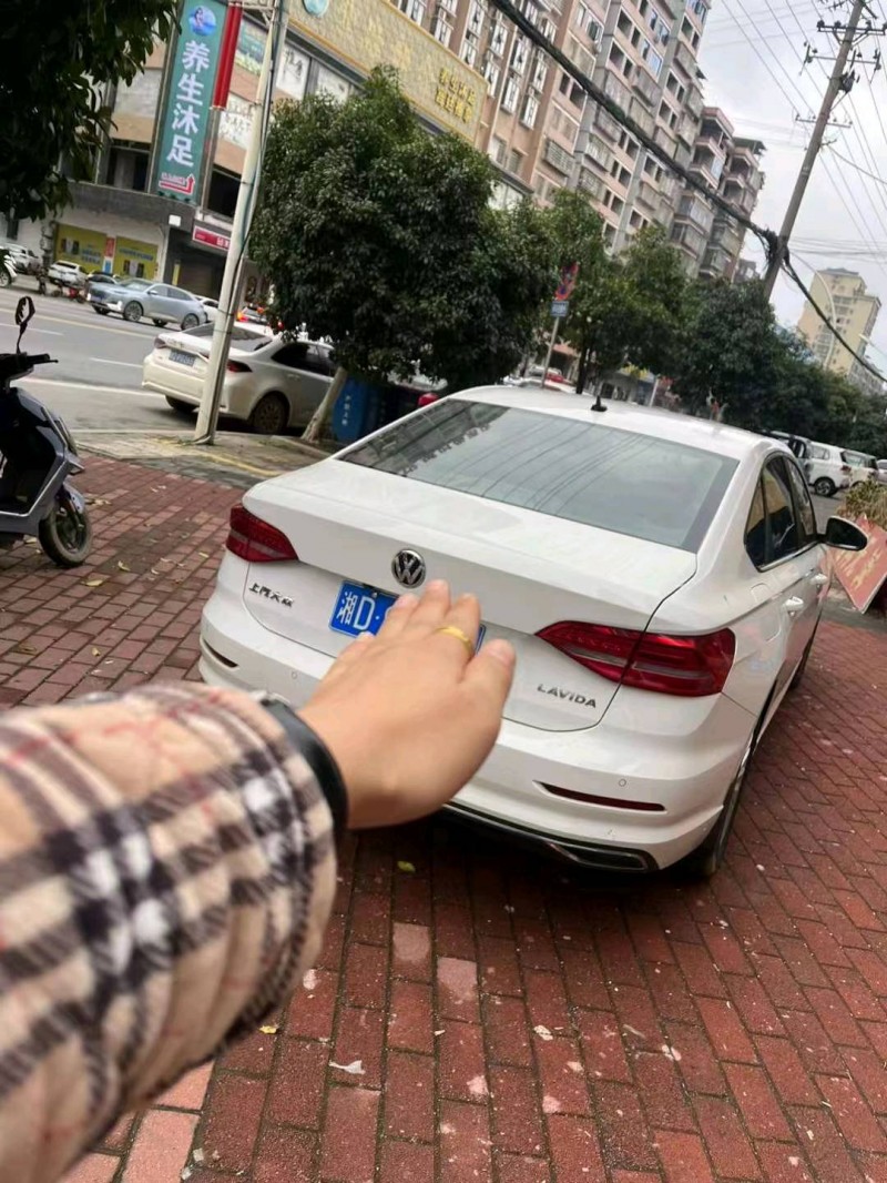 枣庄20年大众朗逸7