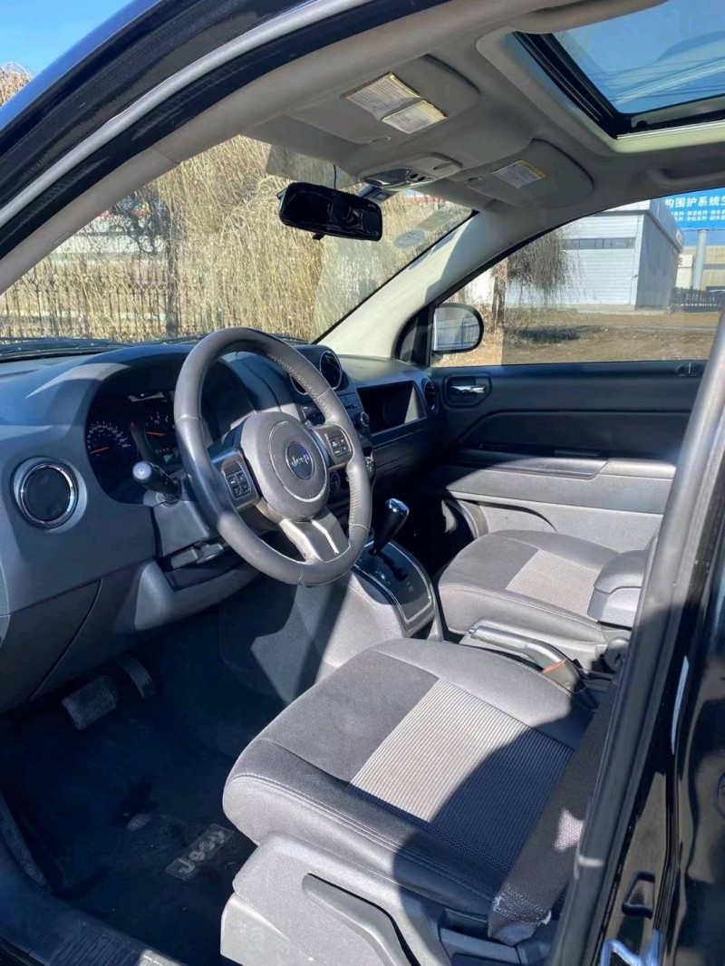 沈阳12年Jeep指南者9