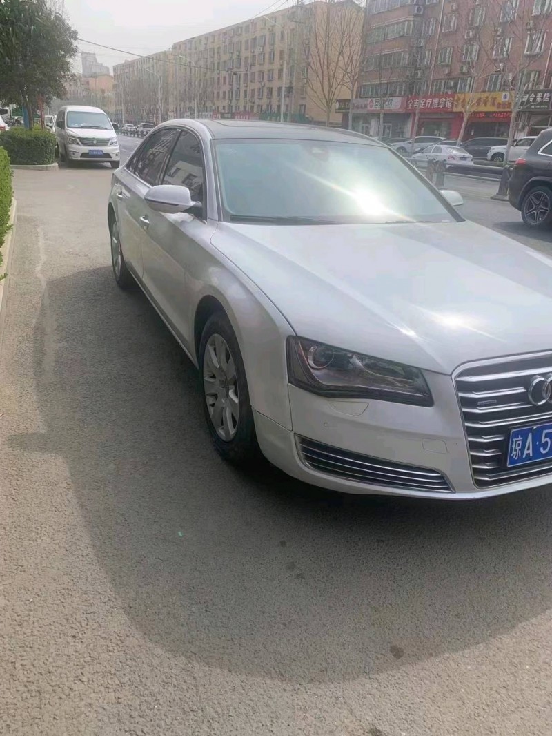 鄭州14年奧迪A8L3