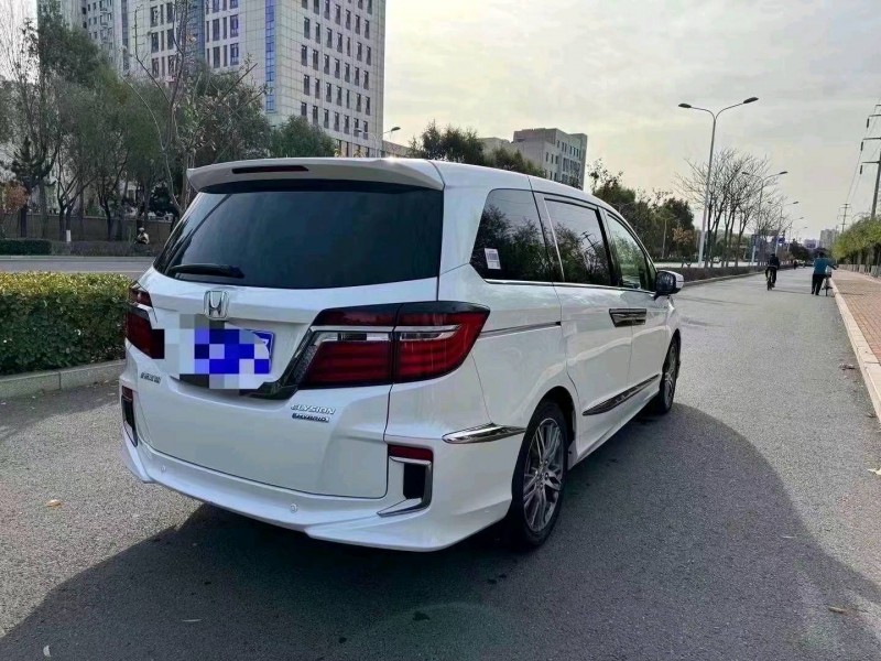 邢台21年本田艾力绅3