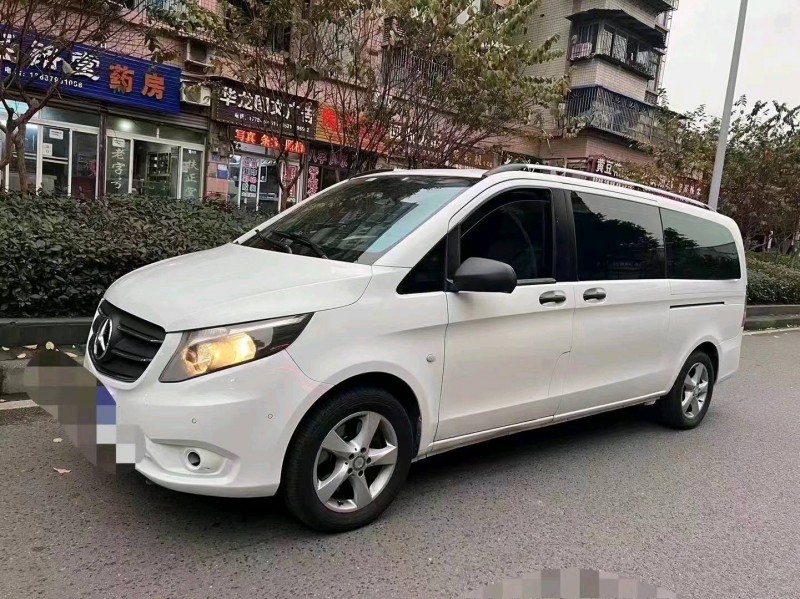 湖州17年奔馳威霆3