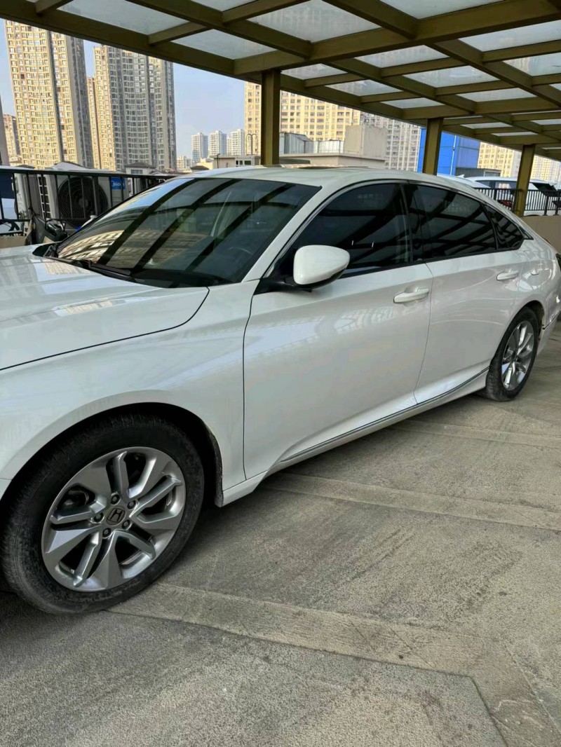 苏州21年本田雅阁2