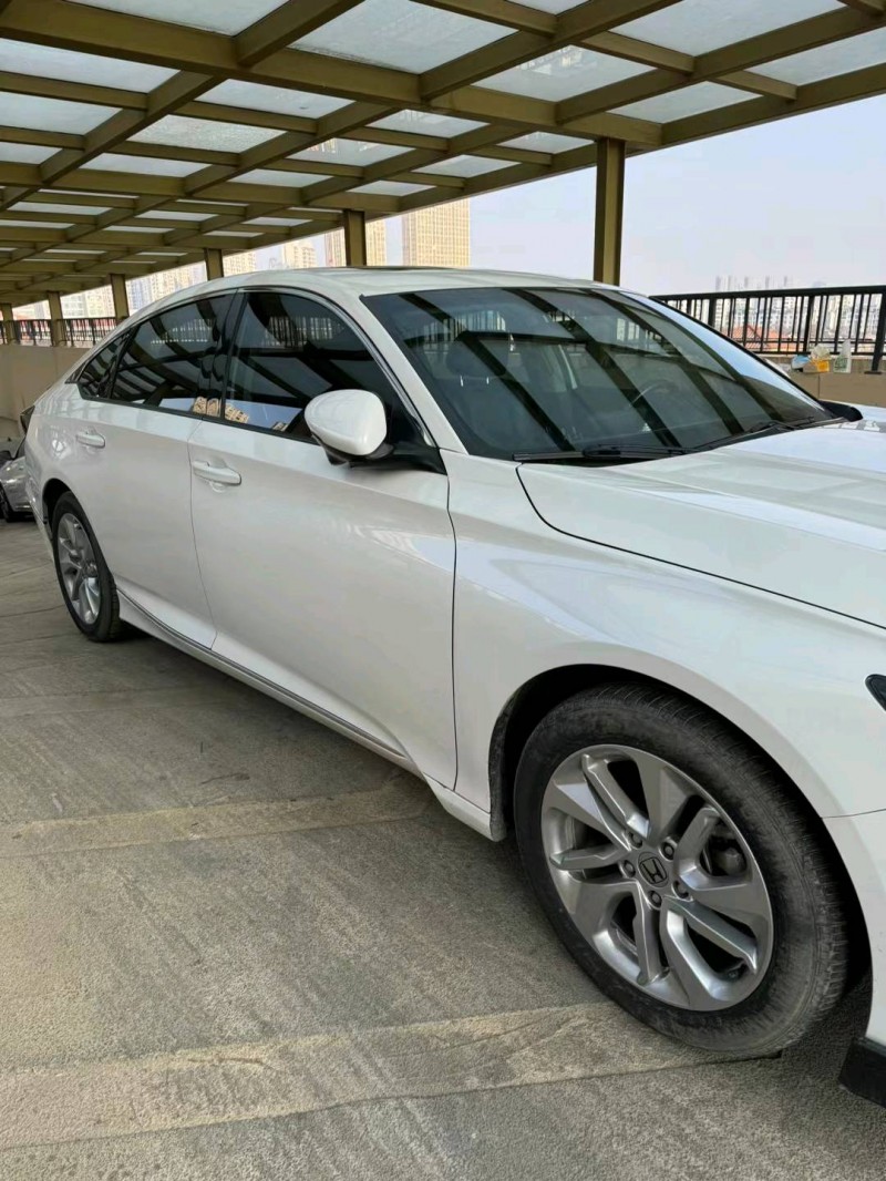 苏州21年本田雅阁3