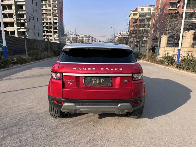 东营12年路虎极光6