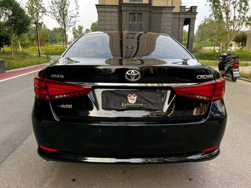 廊坊17年丰田皇冠9