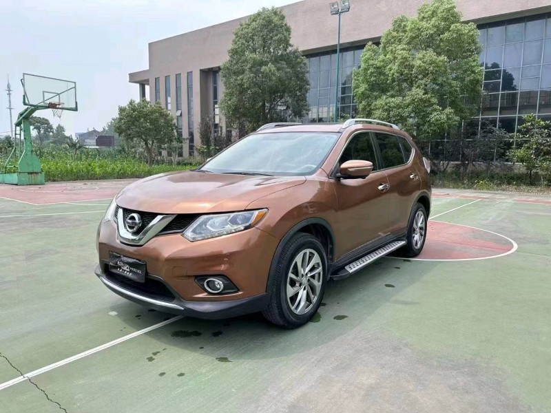 襄陽15年日產奇駿2