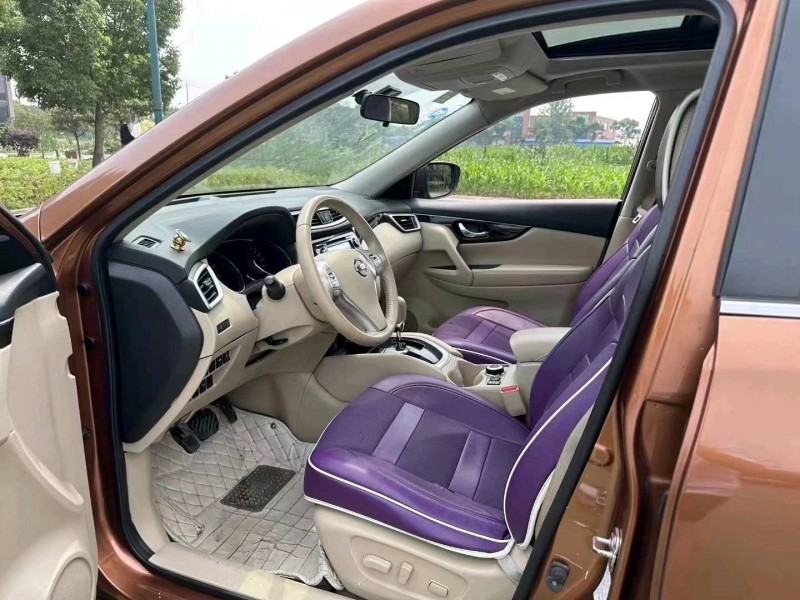 襄陽15年日產奇駿6