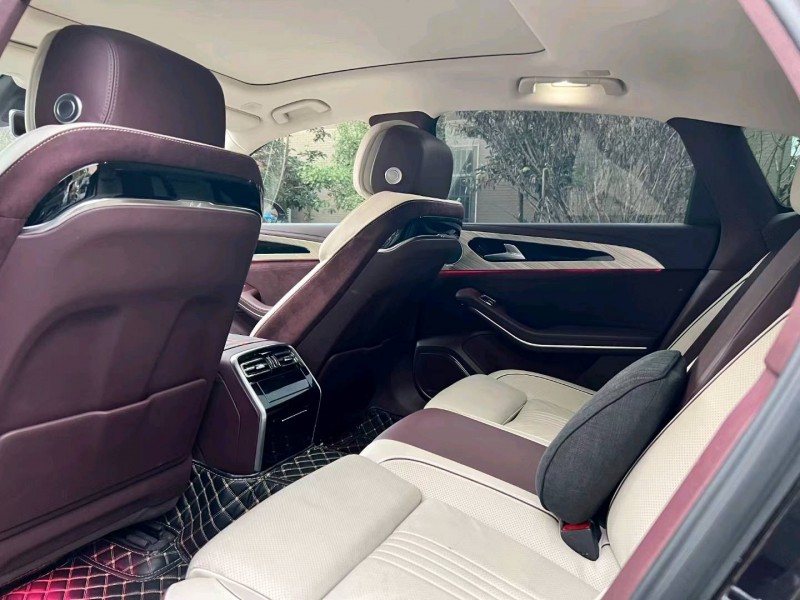 襄阳21年红旗H95